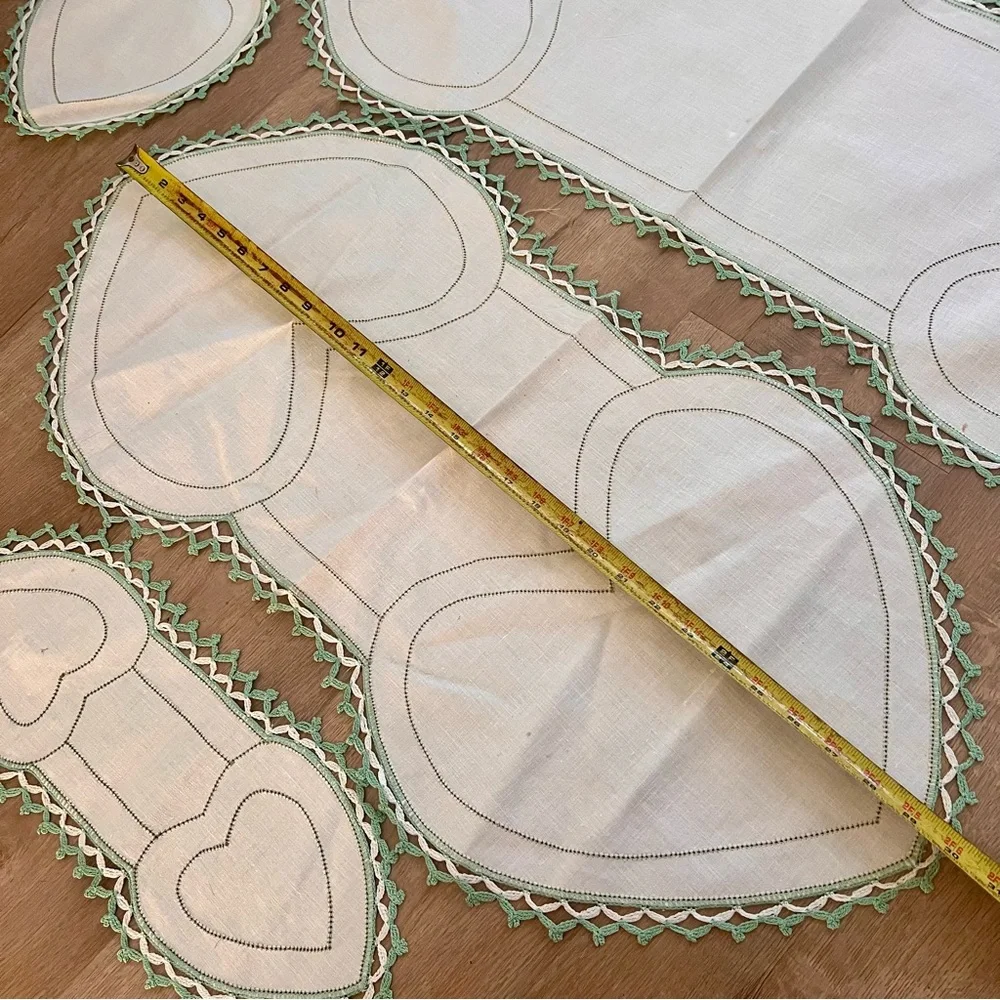 6 PCs Vtg Green Crochet‎ Edged Linen Heart Doilies Table Runners Dresser Scarfs